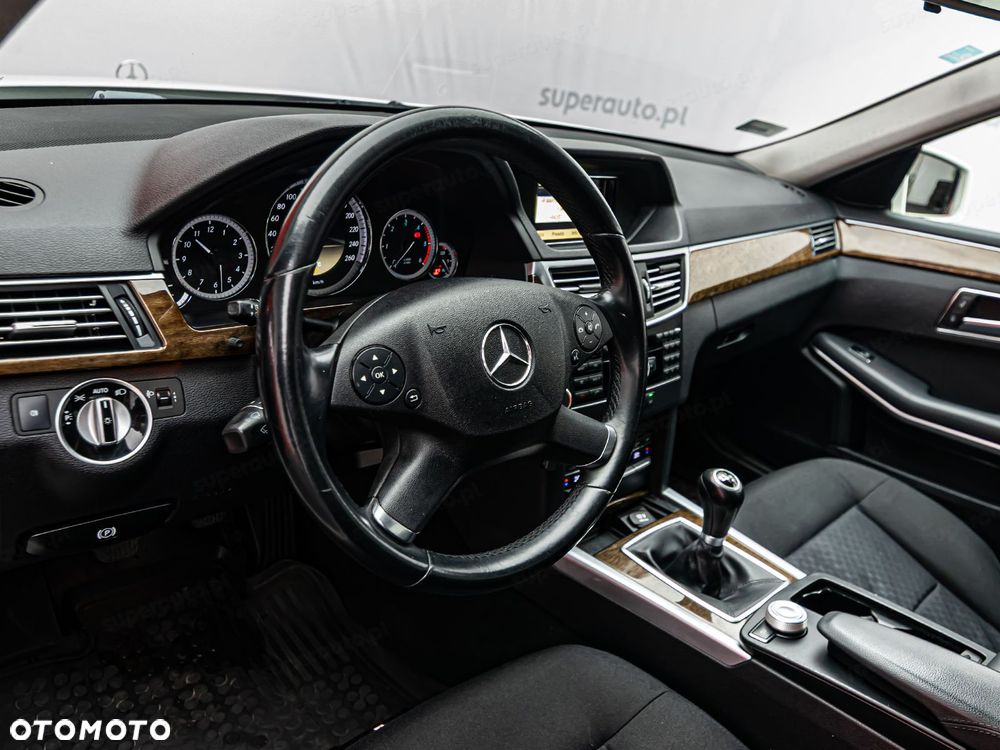Mercedes-Benz Klasa E - 11