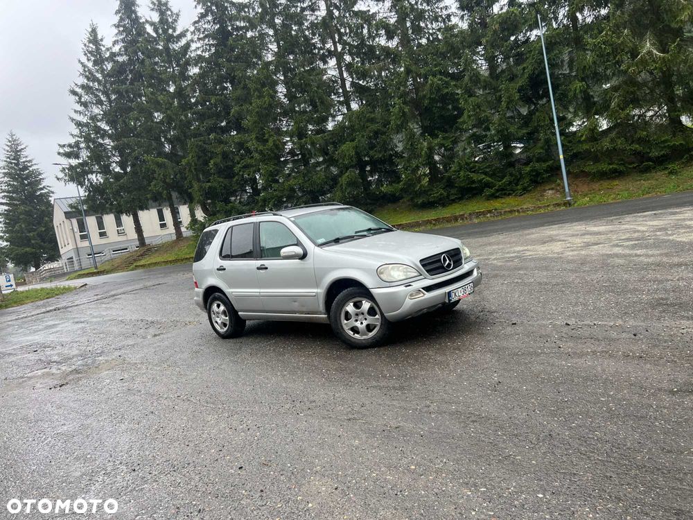 Mercedes-Benz ML - 4