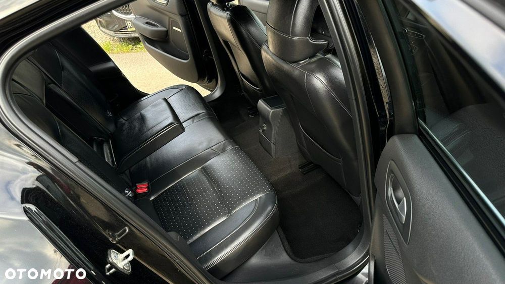 DS Automobiles DS 4 Crossback - 9
