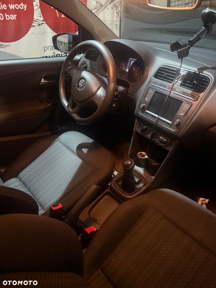Volkswagen Polo 1.4 TDI Comfortline - 9