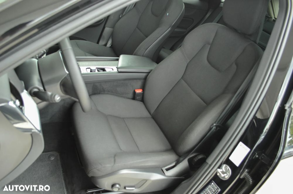 Volvo XC 60 Recharge T6 Twin Engine eAWD Inscription Expression - 19
