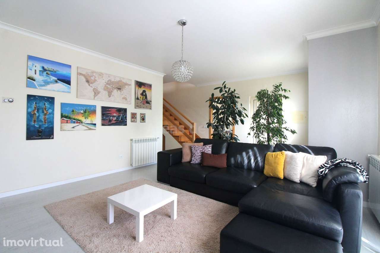 Moradia Unifamiliar - Arroteia, Leiria - Grande imagem: 3/19