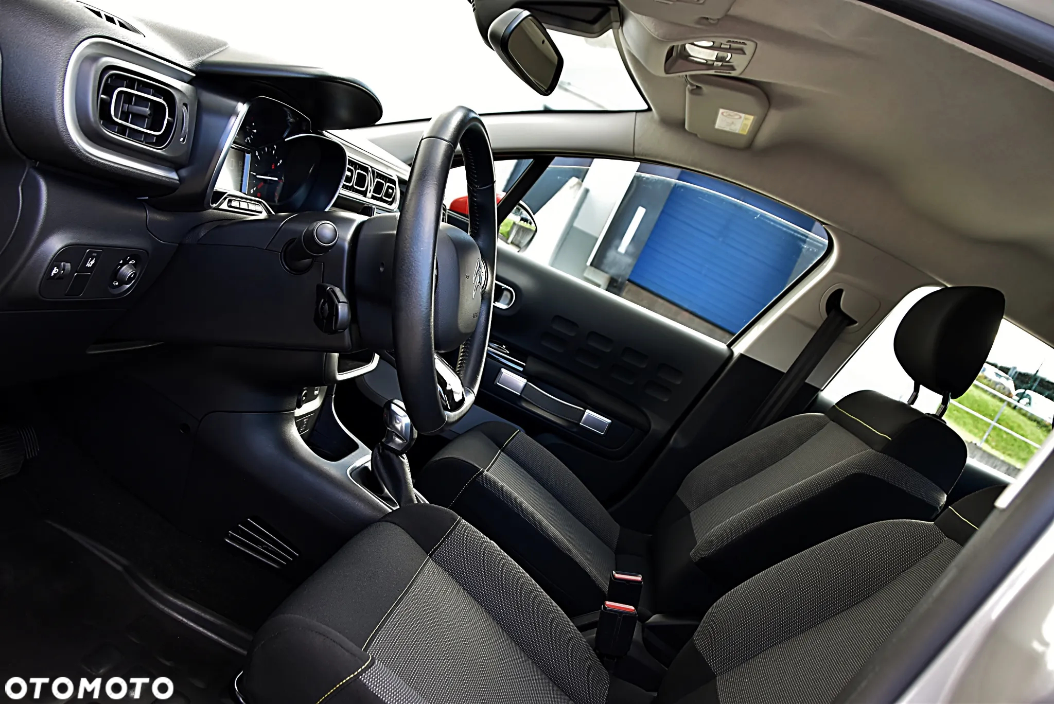 Citroën C3 1.2 PureTech Shine S&S EAT6 - 17