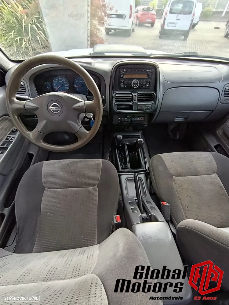 Nissan Navara 2.5 - 4