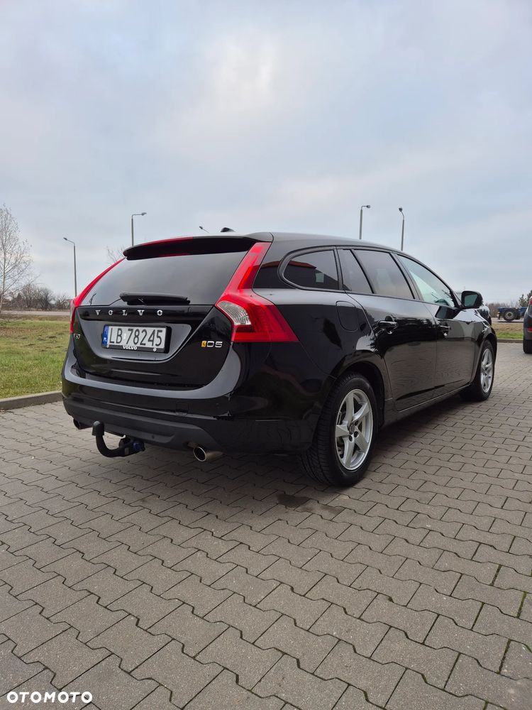 Volvo V60 D5 Momentum - 7