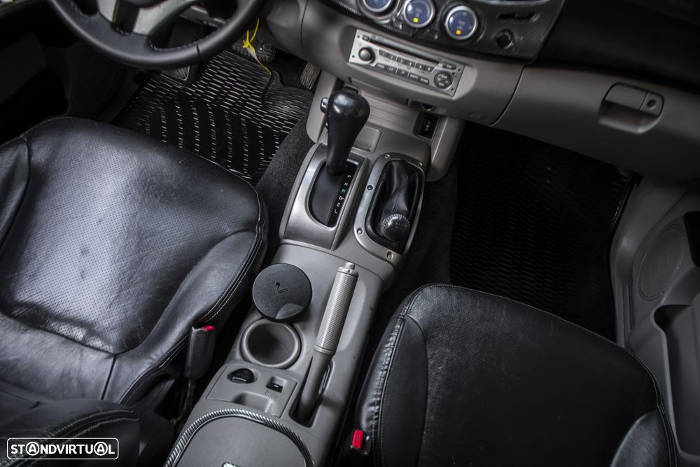 Mitsubishi L200 Pick Up 4x4 Auto Intense Cabine Dupla - 34