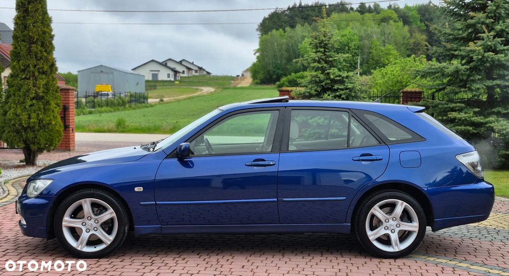 Lexus IS - 3