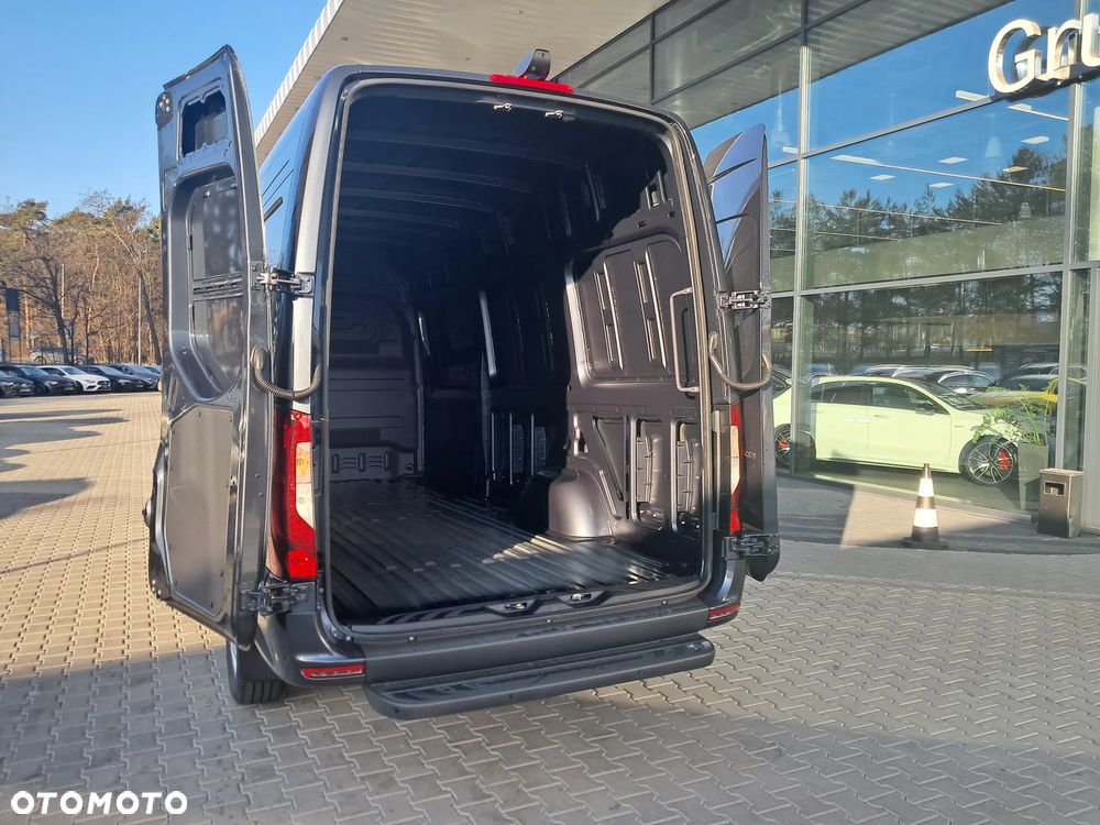 Mercedes-Benz Sprinter 319 CDI Furgon SELECT długi - 23