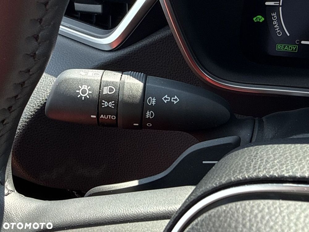 Toyota Corolla 2.0 Hybrid Style - 18