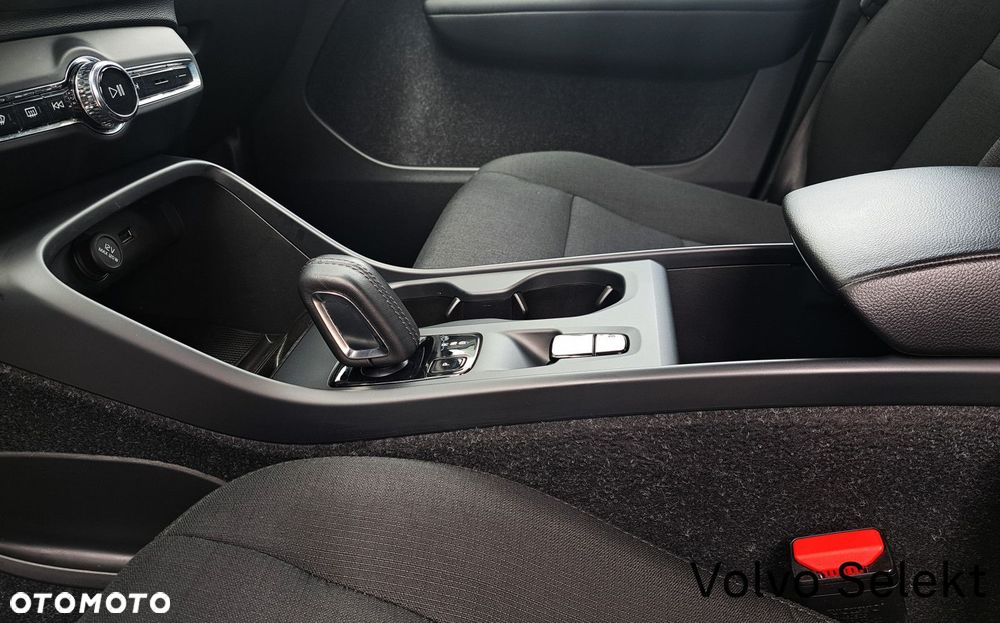 Volvo XC 40 - 24