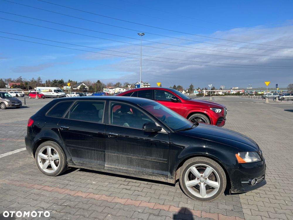 Audi A3 Sportback - 1