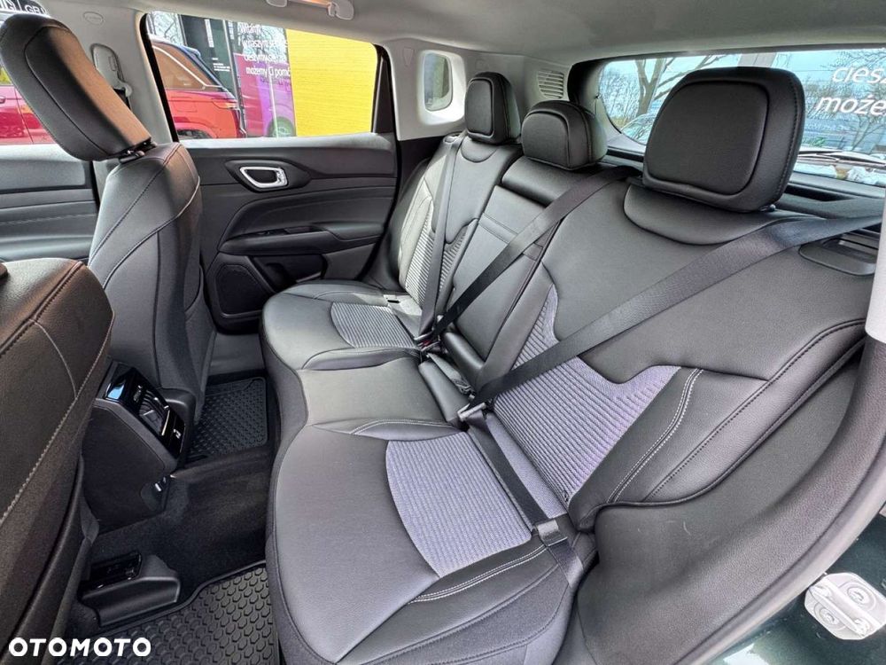 Jeep Compass - 13