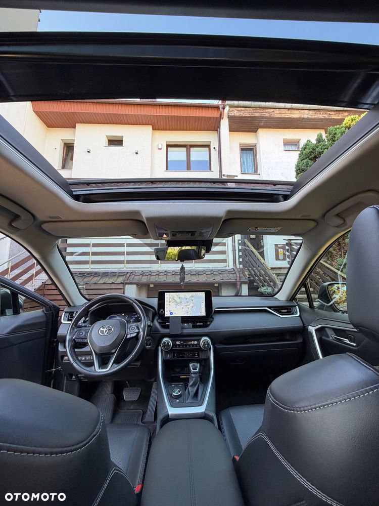 Toyota RAV4 - 8
