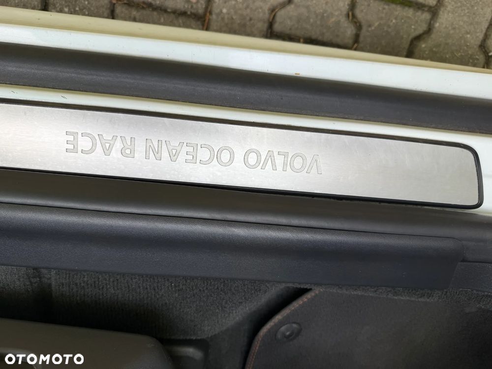 Volvo XC 60 D4 AWD Ocean Race - 13