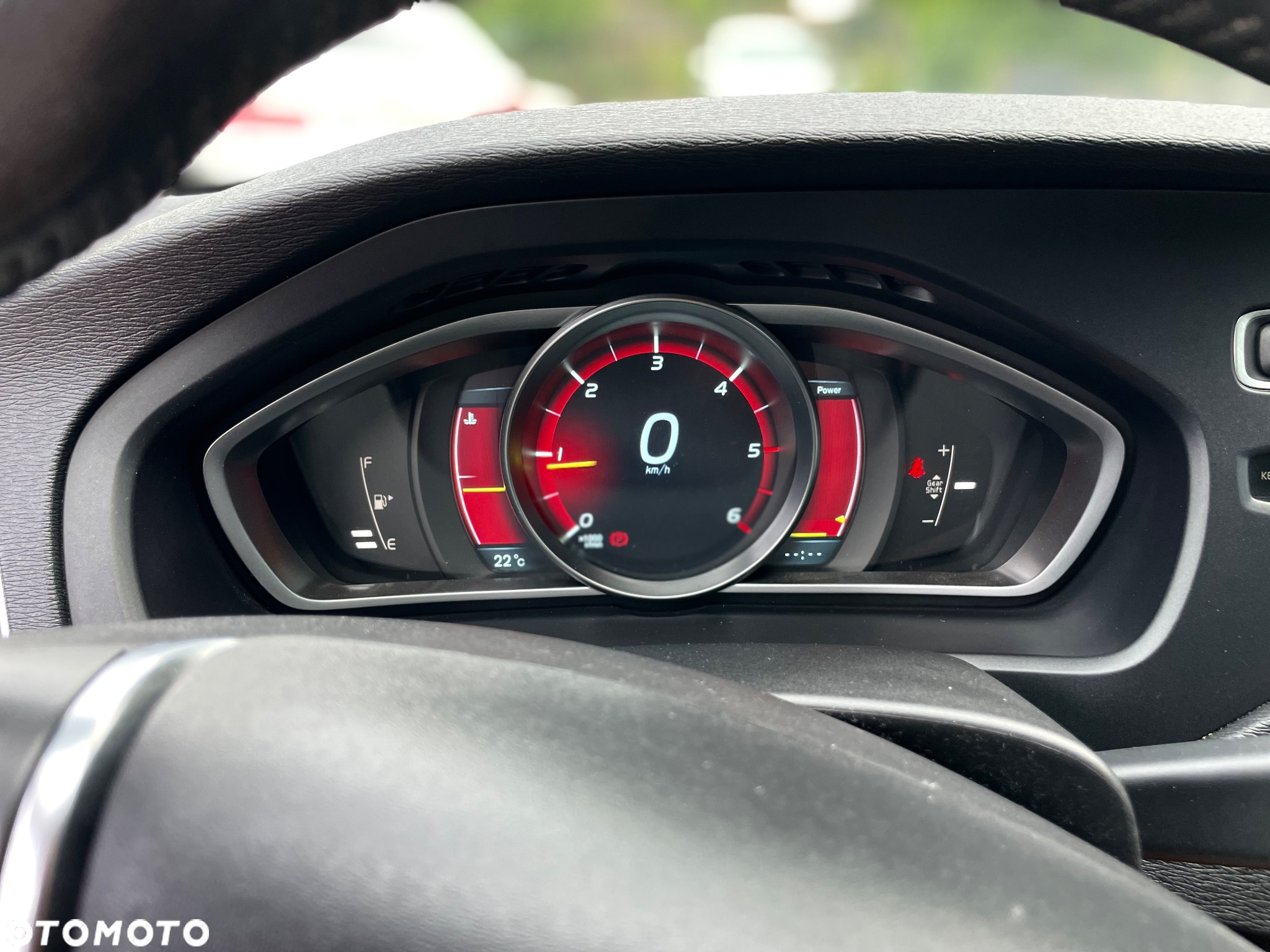 Volvo V40 D2 Momentum - 18