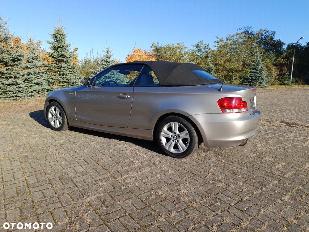 BMW Seria 1 2009 photo 5