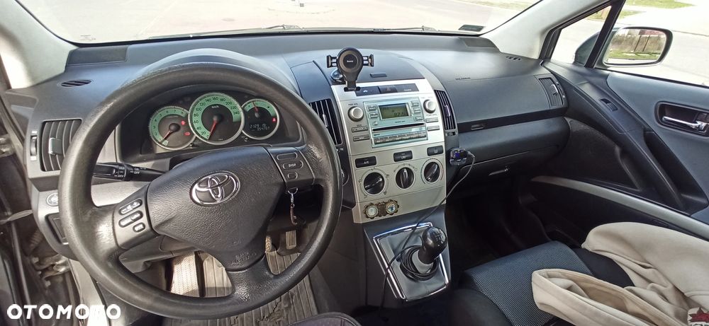 Toyota Corolla Verso 1.8 Terra 7os - 14