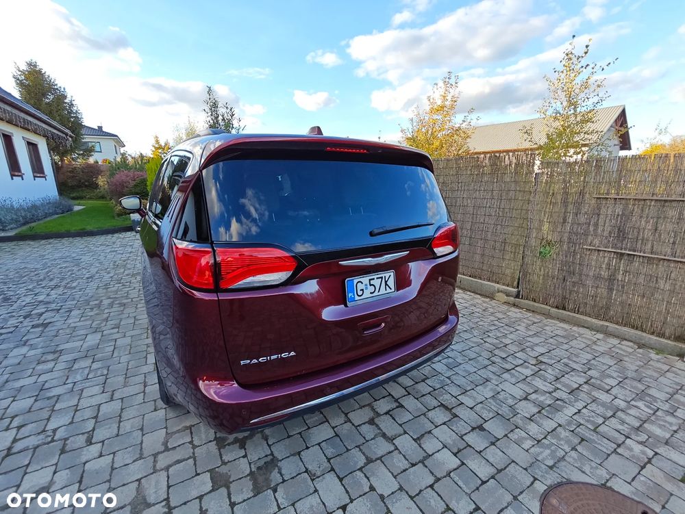 Chrysler Pacifica - 7