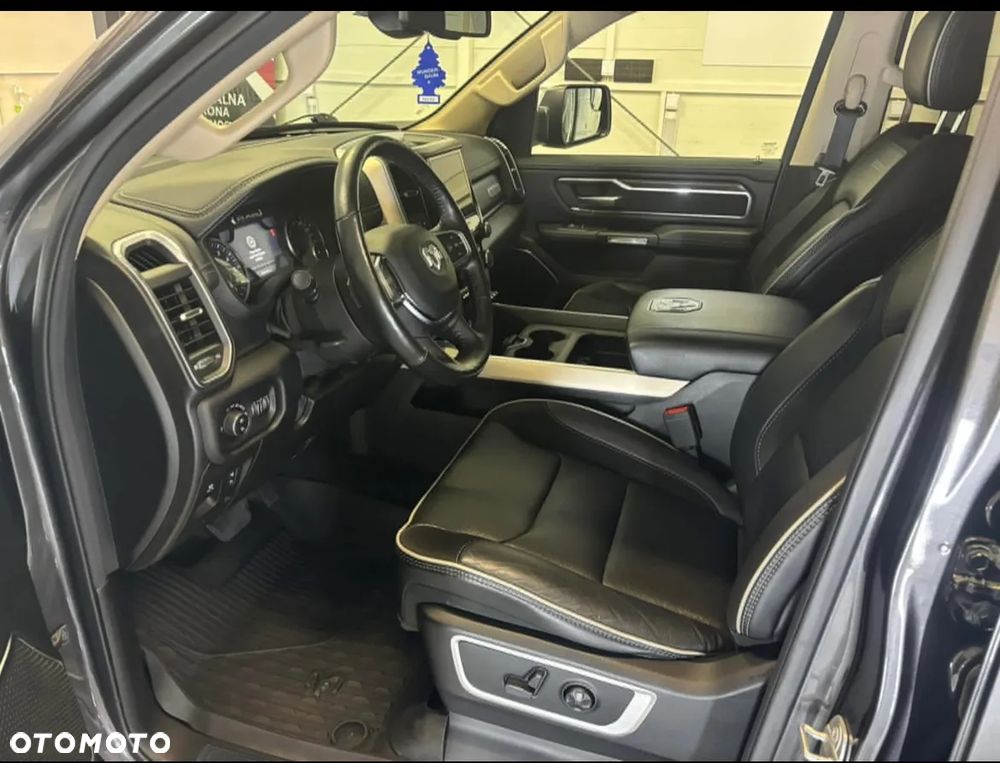 RAM 1500 5.7 Crew Cab Longbed Laramie Chrome - 6