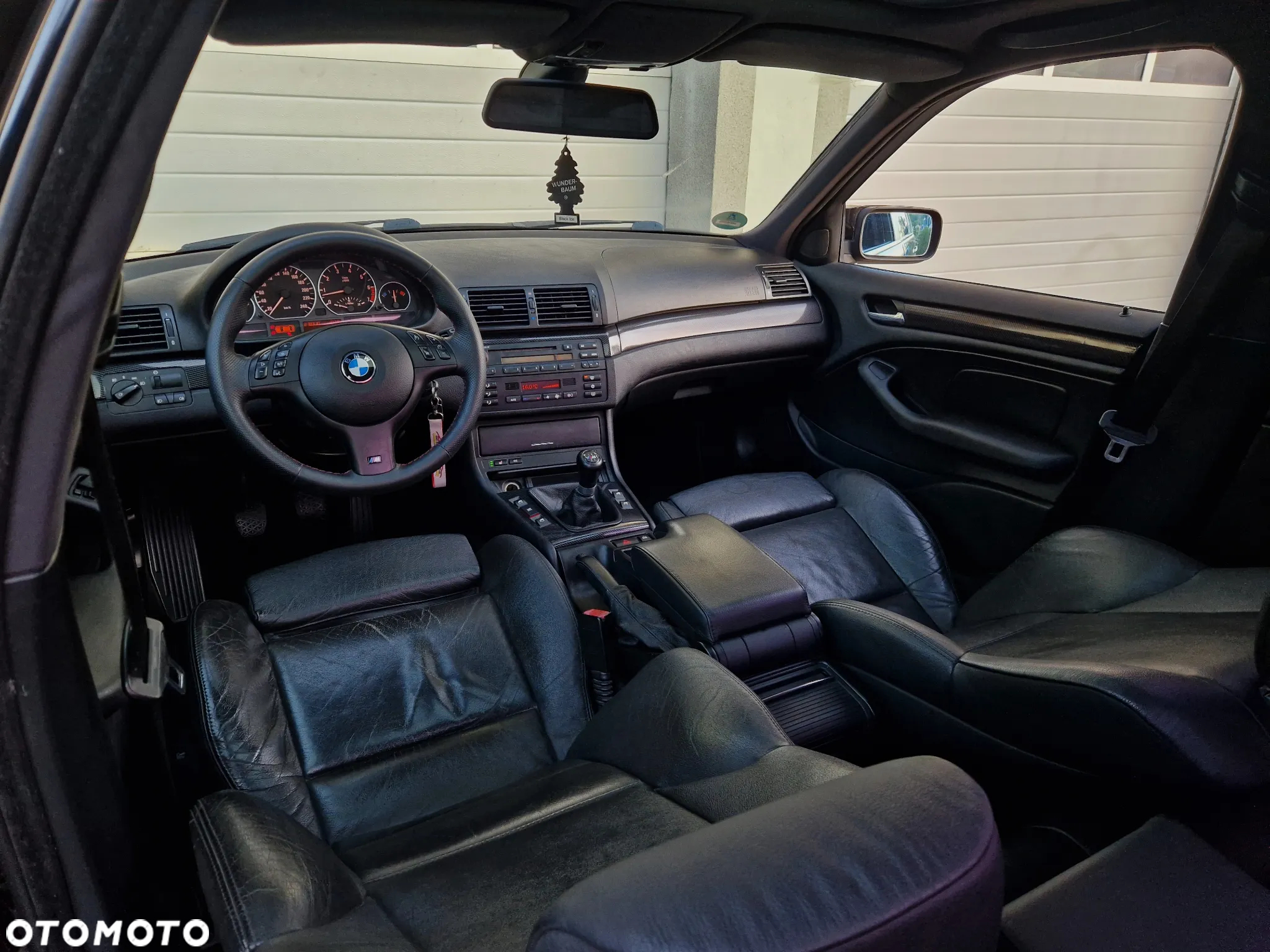 BMW Seria 3 330i - 28