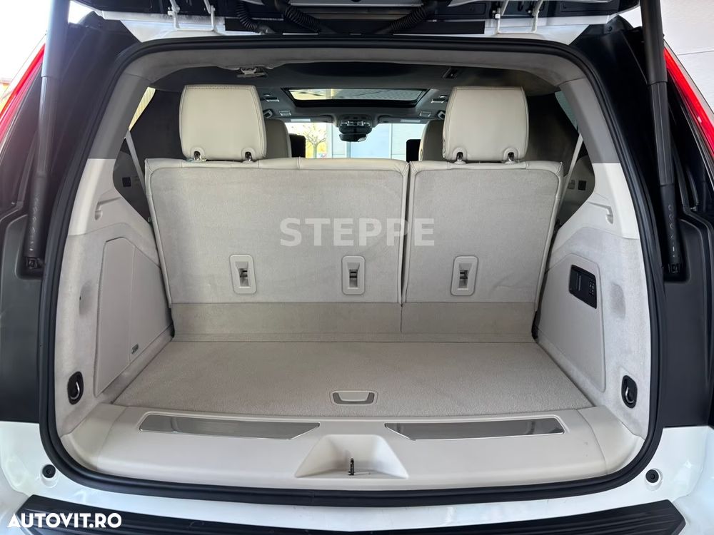 Cadillac Escalade - 18