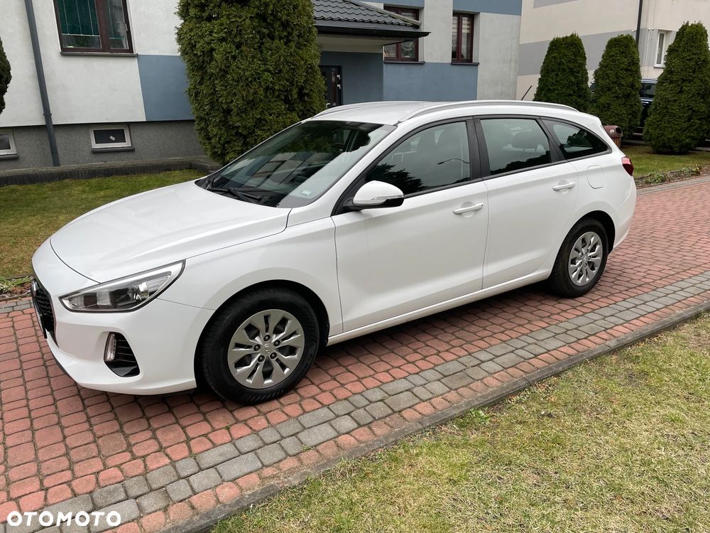 Hyundai i30 1.0 T-GDI Family - 3