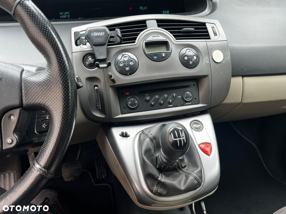 Renault Scenic - 18
