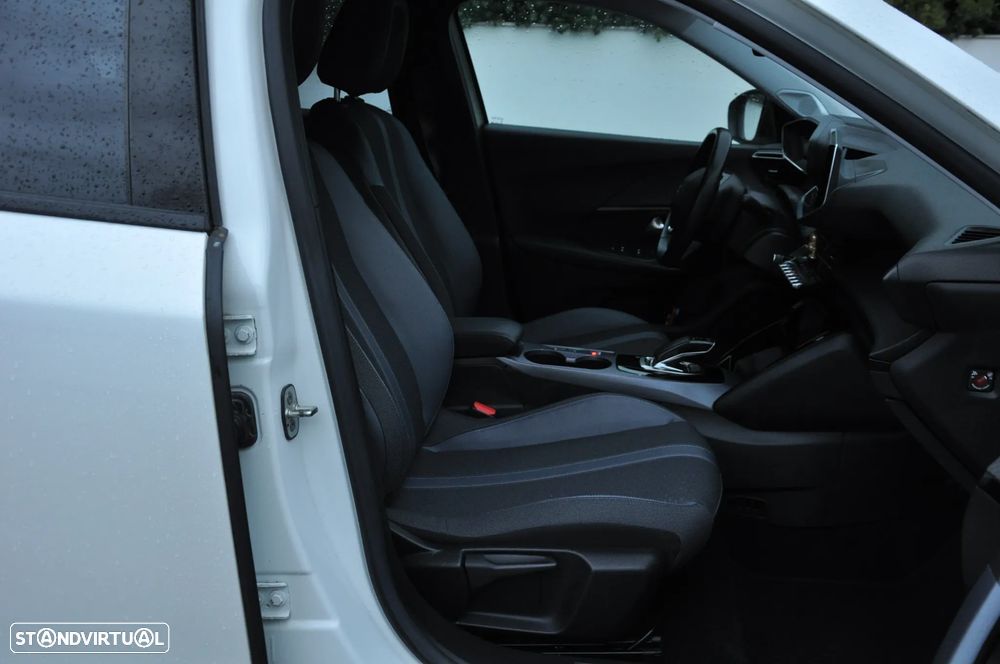 Peugeot e-2008 50 kWh Allure Pack - 26