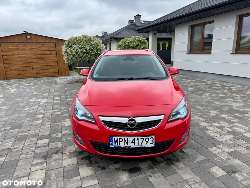 Opel Astra 1.6 Turbo Edition - 26
