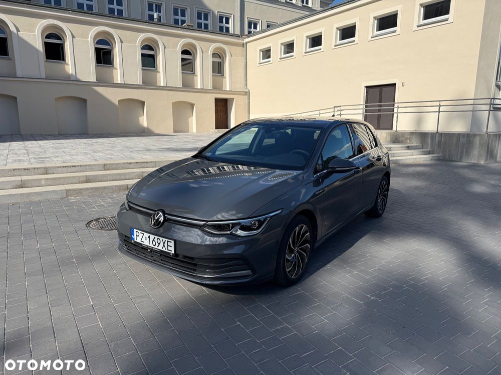 Volkswagen Golf 1.5 eTSI EVO Style DSG - 1