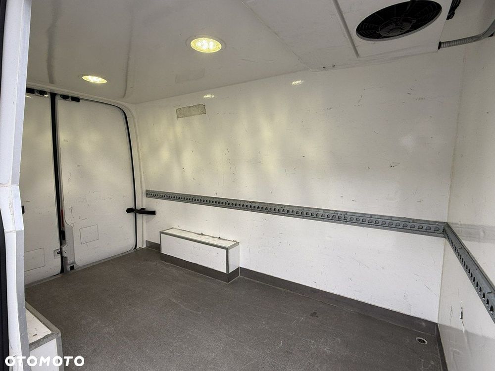 Volkswagen Crafter - 8