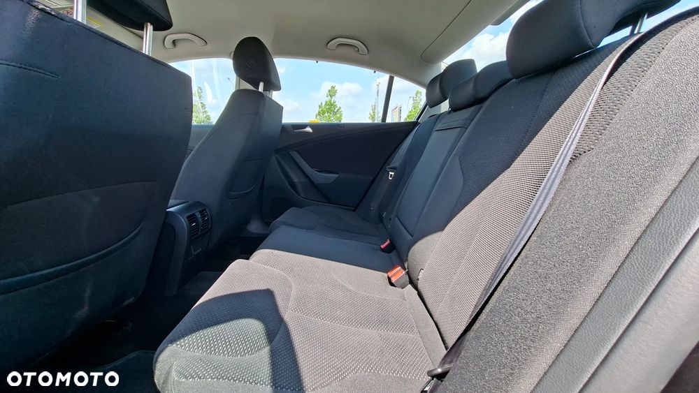 Volkswagen Passat 1.8 TSI Highline DSG - 29