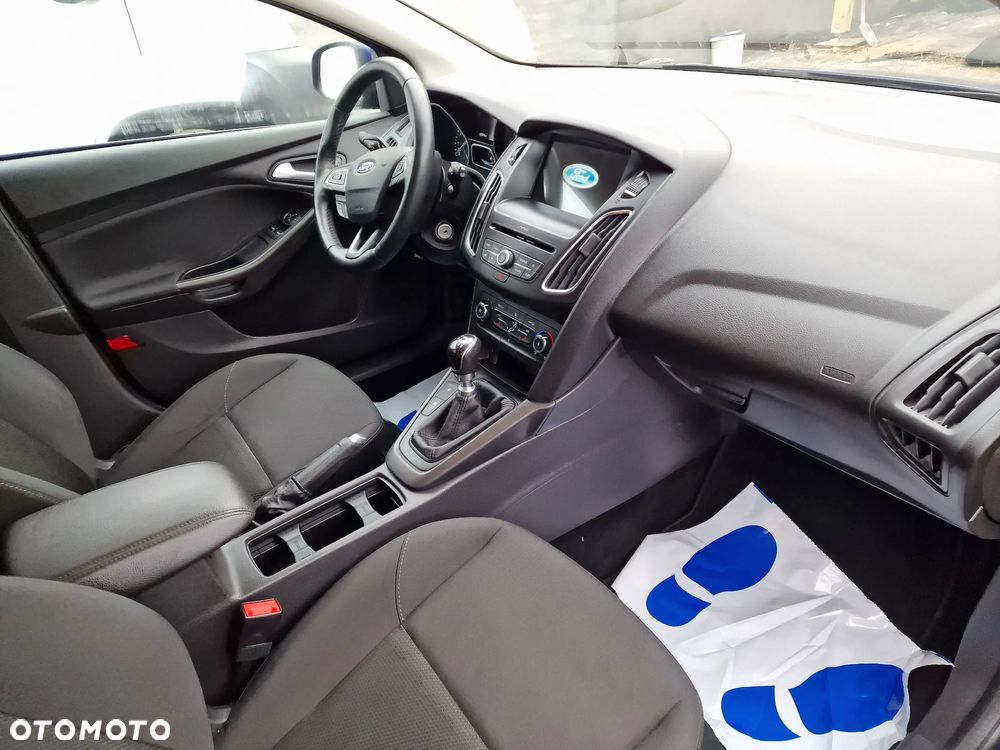 Ford Focus 1.0 EcoBoost Start-Stopp-System TITANIUM - 13