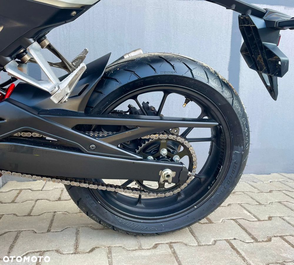 Honda CB - 15