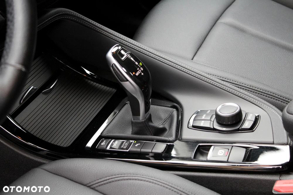 BMW X2 sDrive18i Advantage - 9