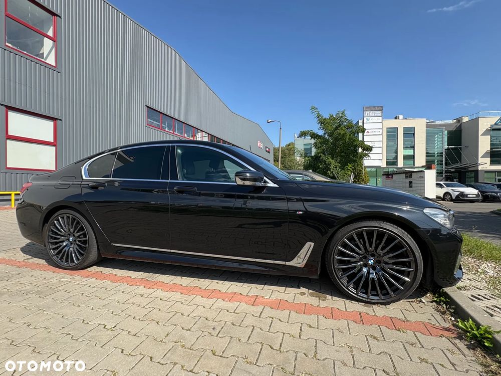 BMW Seria 7 730d xDrive - 29