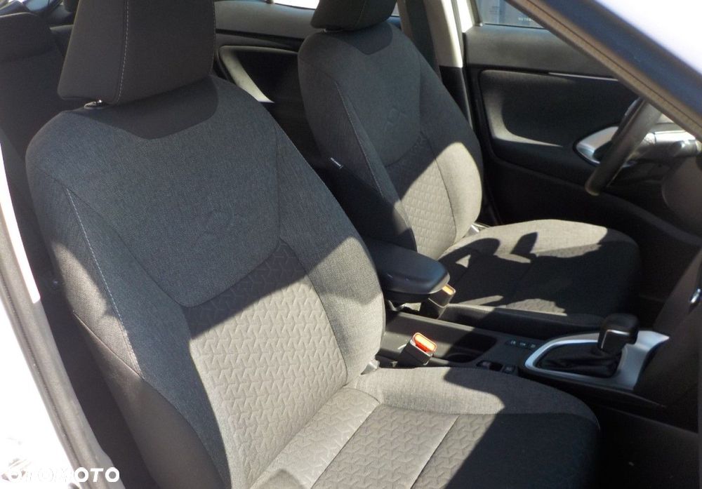 Toyota Yaris Cross - 24