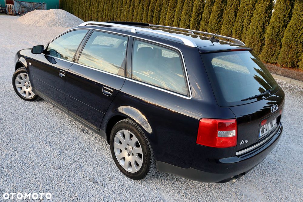 Audi A6 Avant 2.4 - 9