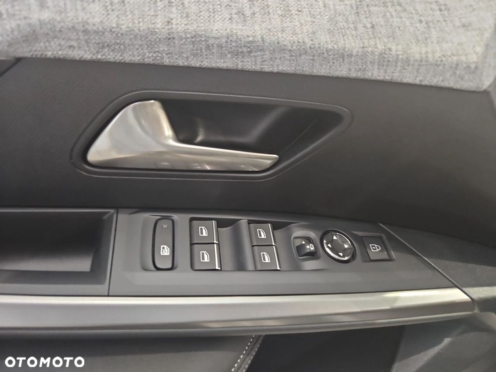 Peugeot 5008 - 18