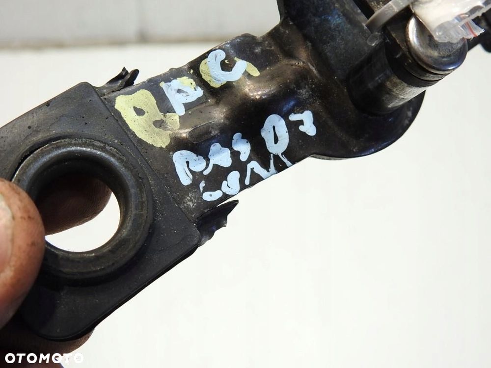 RYGIEL ZAMKA KLAPY TYŁ VW PASSAT B7 KOMBI 3C9827507 - 2