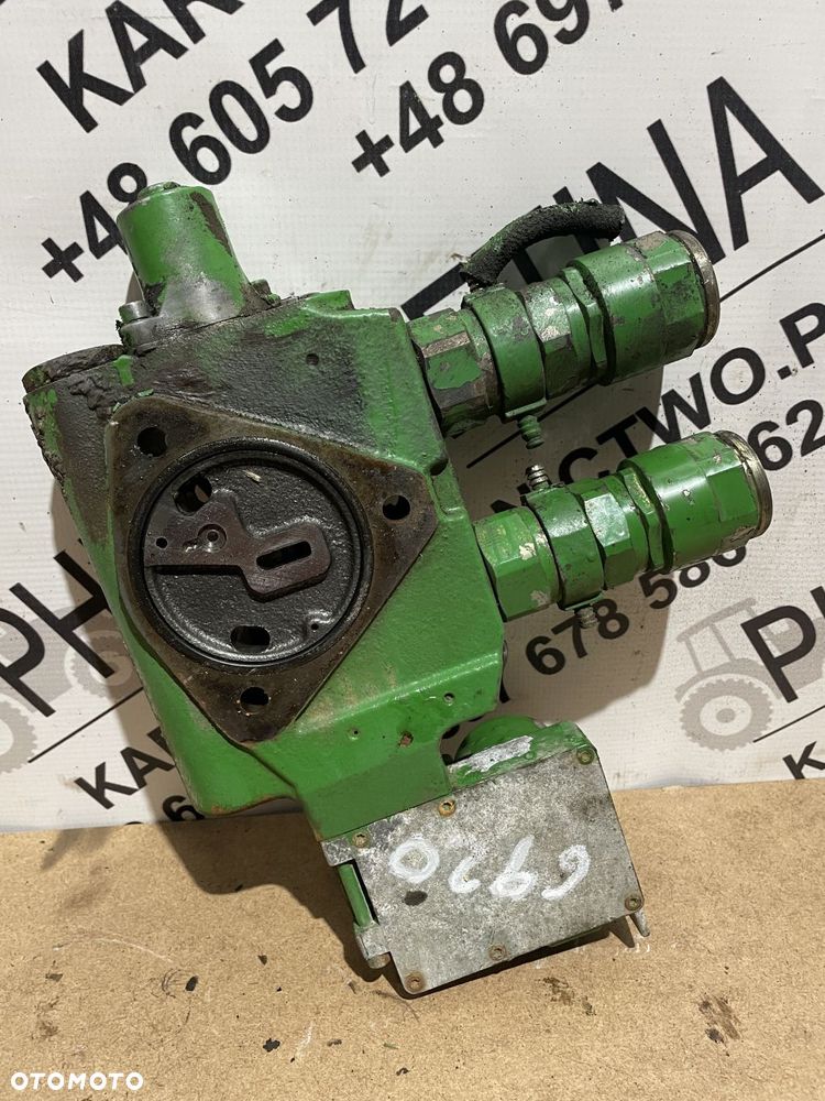 John Deere 6920 - sekcja hydrauliczna - 4