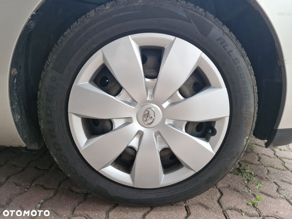 Toyota Auris 1.6 VVT-i Luna - 19