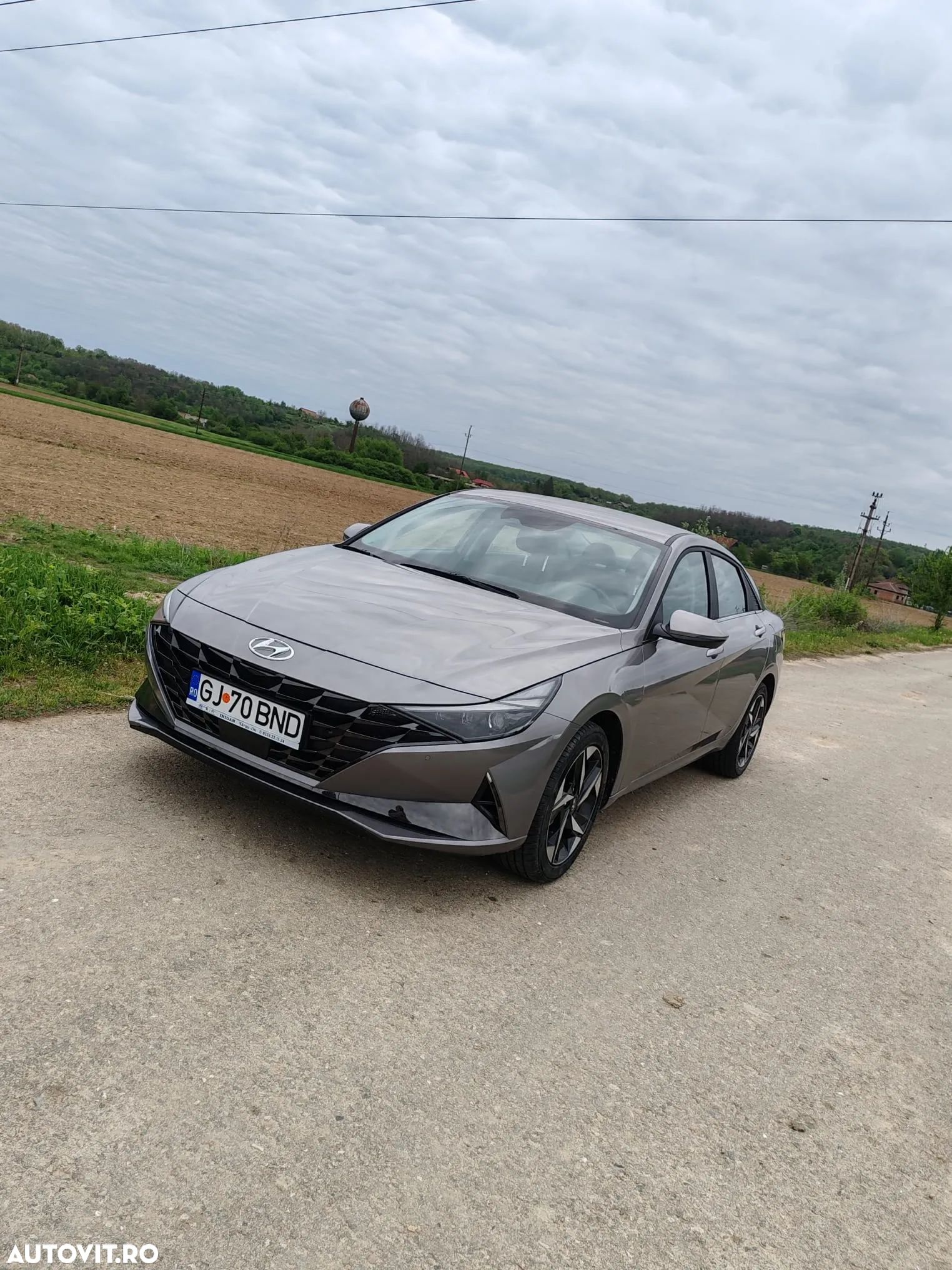 Hyundai Elantra 1.6 l 123 CP 6MT Exclusive - 1