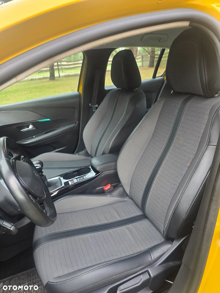 Peugeot 208 - 9