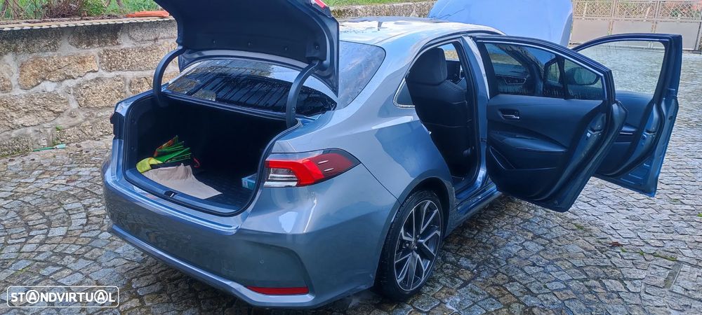 Toyota Corolla SD 1.8 Hybrid Luxury - 15
