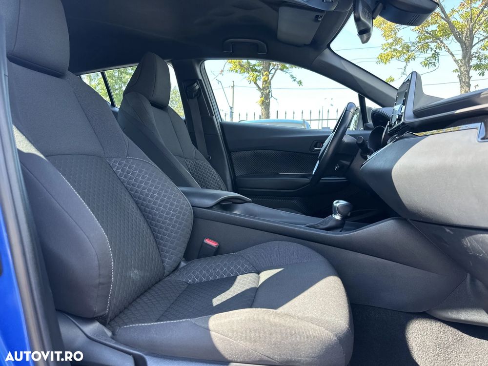 Toyota C-HR - 12