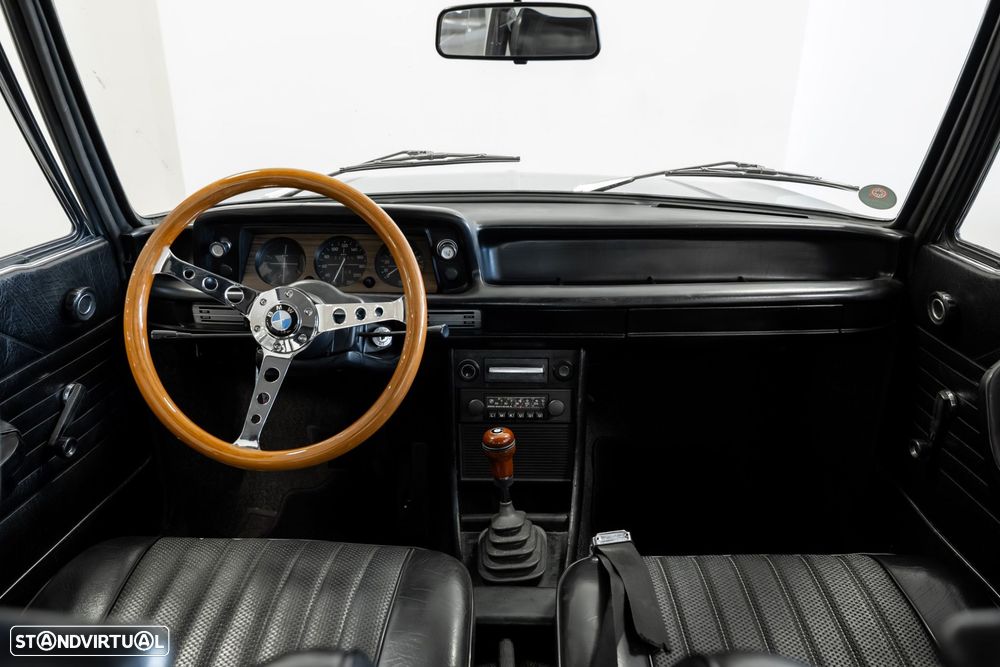 BMW 2002 - 10