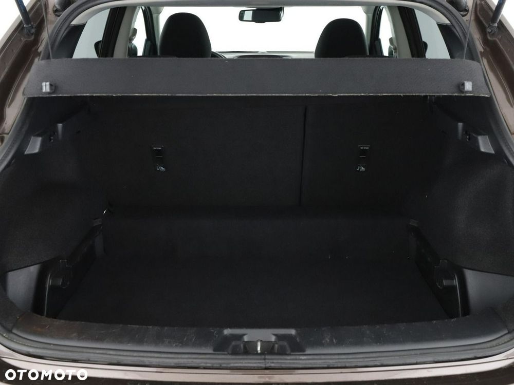 Nissan Qashqai 1.2 DIG-T N-Connecta - 21