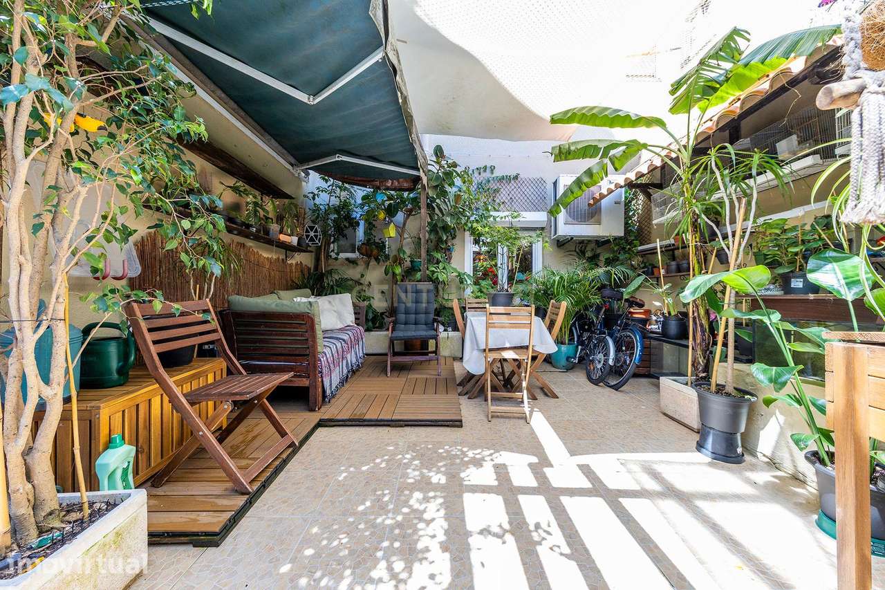 Apartamento T2 com quintal privativo e anexo independente, junto ao Ja - Grande imagem: 2/30