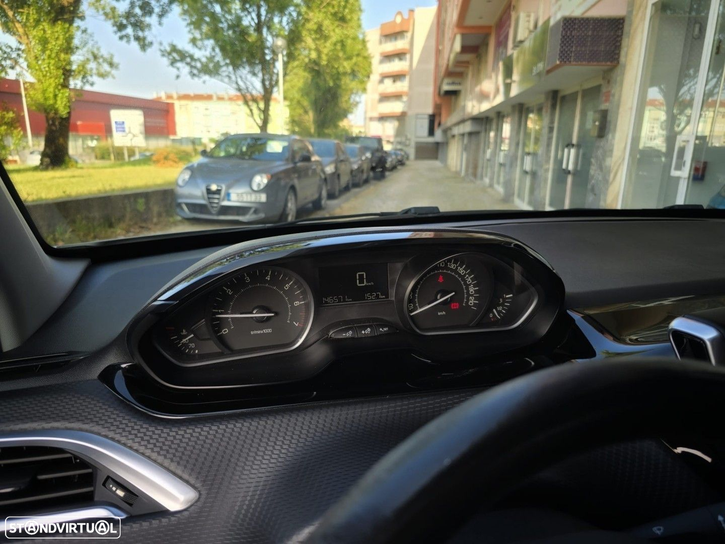 Peugeot 208 1.2 PureTech Style - 21